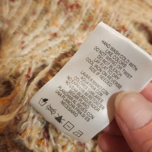 Jolt Women's Size Small Distressed Beige Speckled Knit Cropped Sweater V Neck - Picture 6 of 11